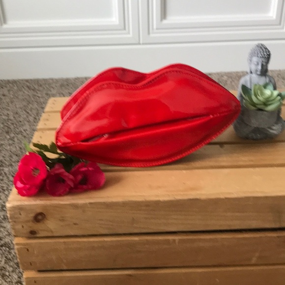 Handbags - Oooh lala 💋 purse!